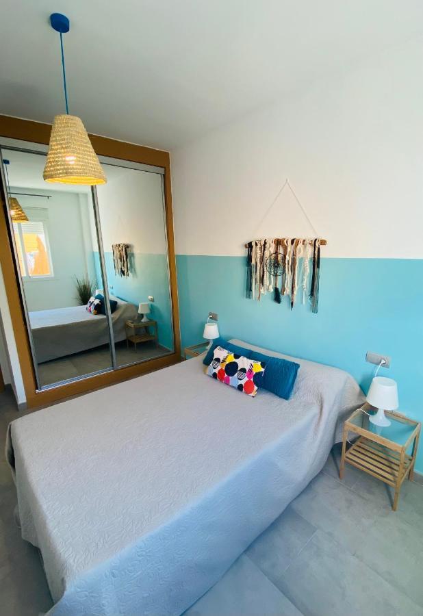 Apartamentos Chuita Playa Малага Екстер'єр фото