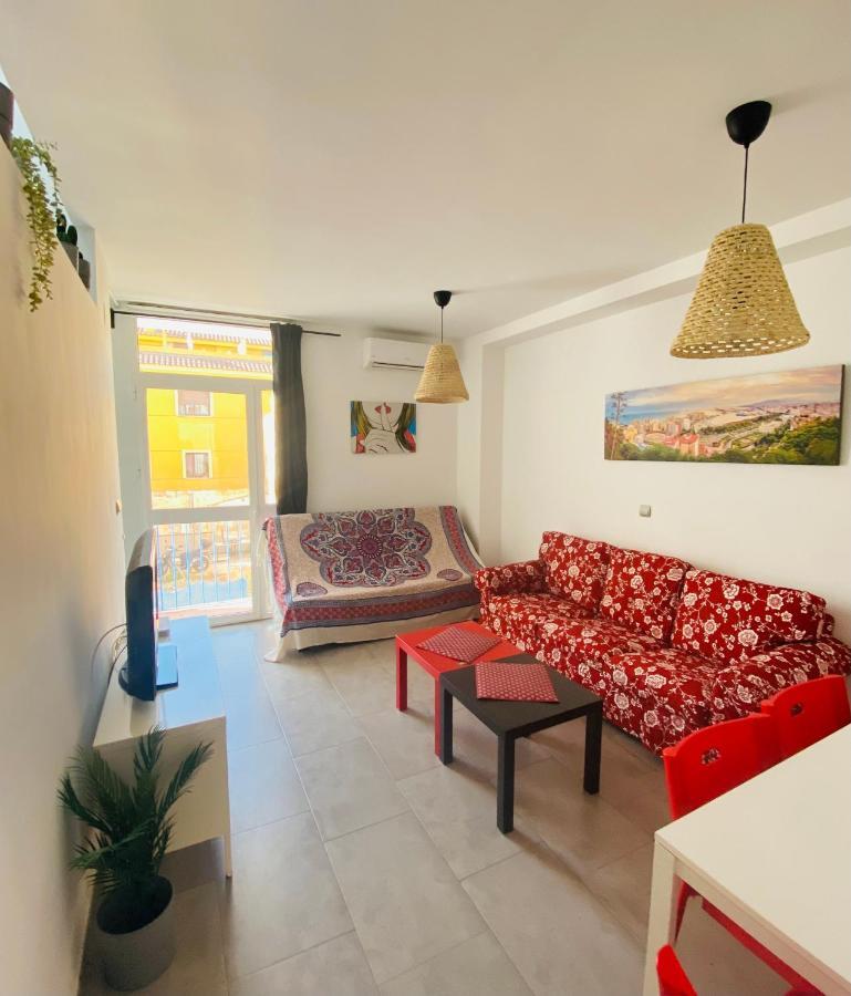 Apartamentos Chuita Playa Малага Екстер'єр фото