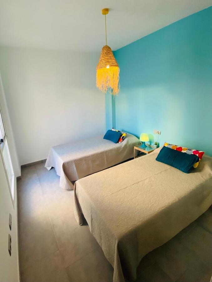 Apartamentos Chuita Playa Малага Екстер'єр фото