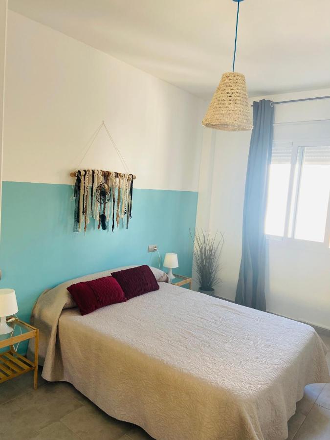 Apartamentos Chuita Playa Малага Екстер'єр фото