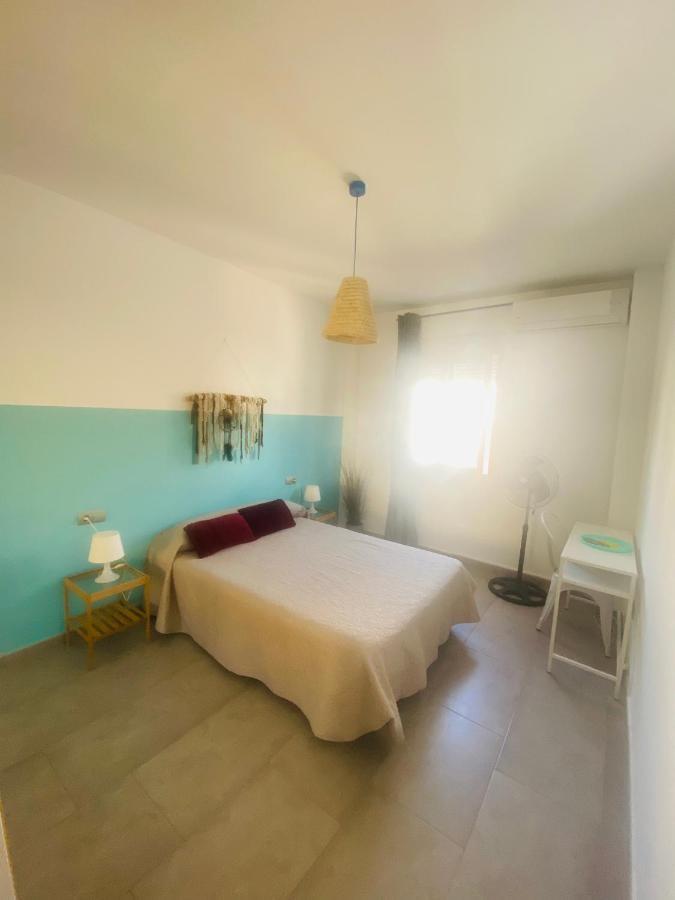Apartamentos Chuita Playa Малага Екстер'єр фото